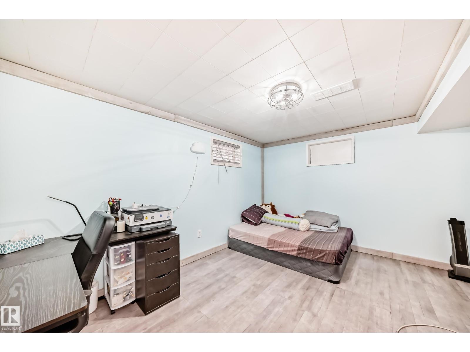 10928 149 ST NW, Edmonton