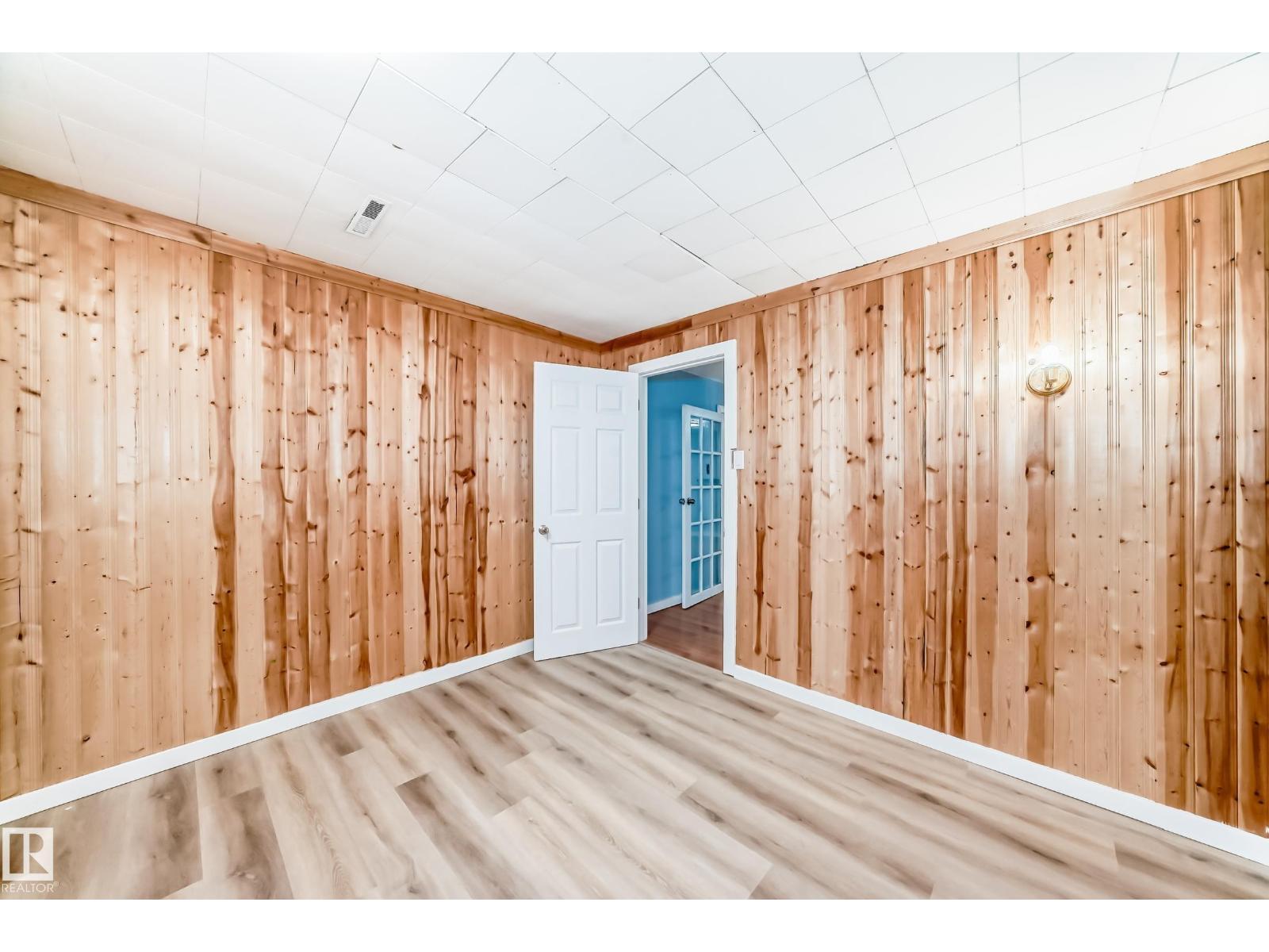 10928 149 ST NW, Edmonton