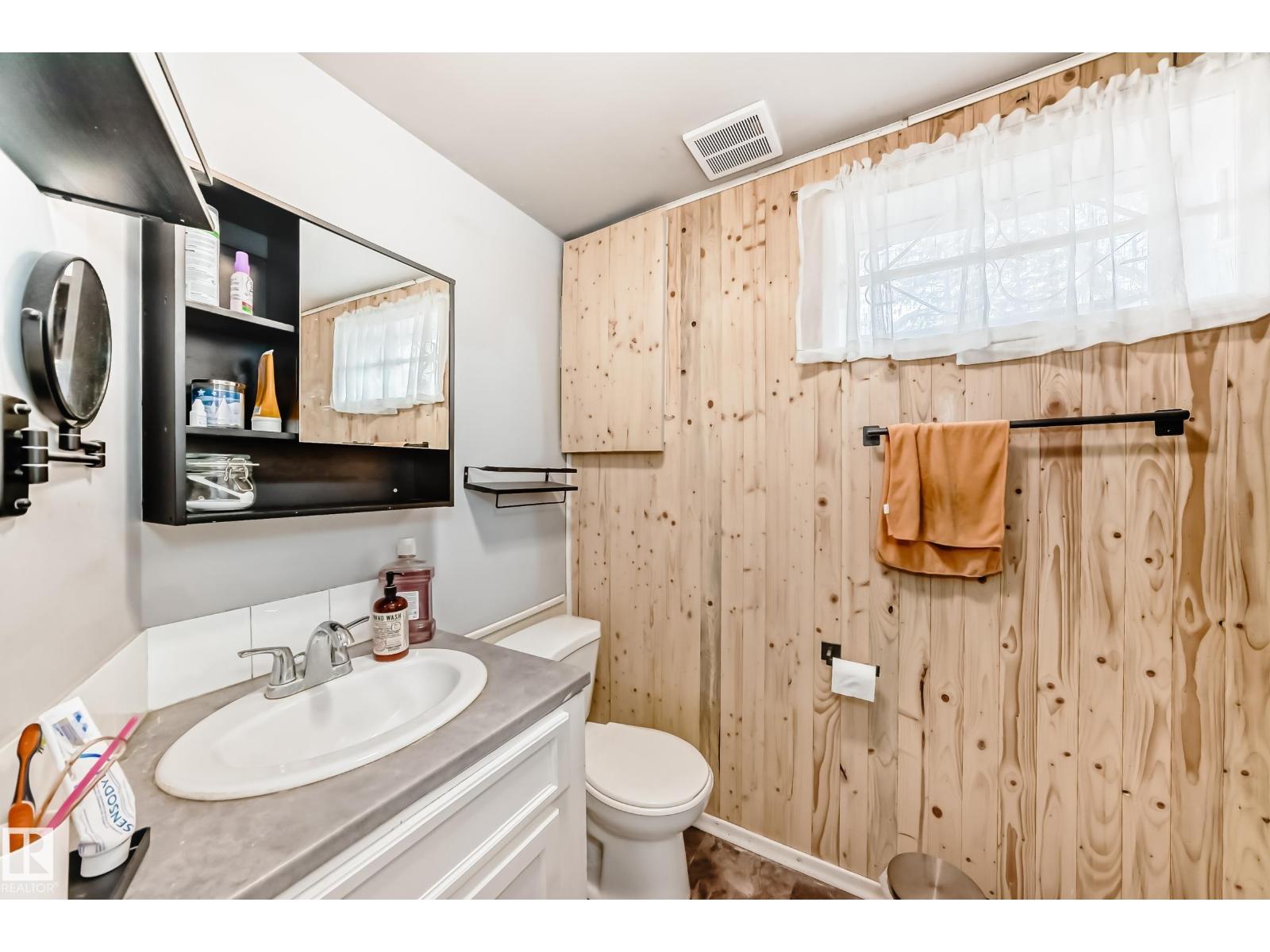 10928 149 ST NW - 32