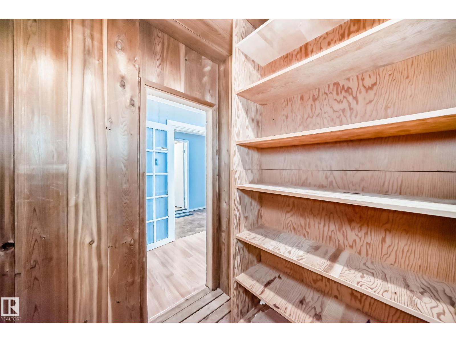 10928 149 ST NW - 34