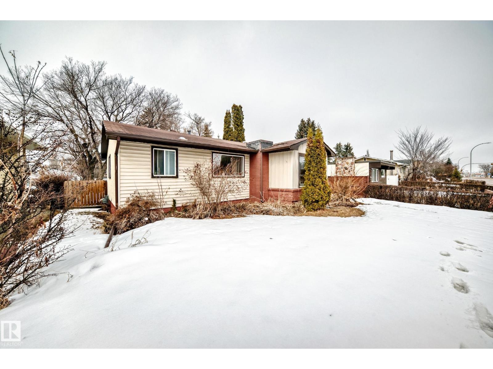 10928 149 ST NW, Edmonton