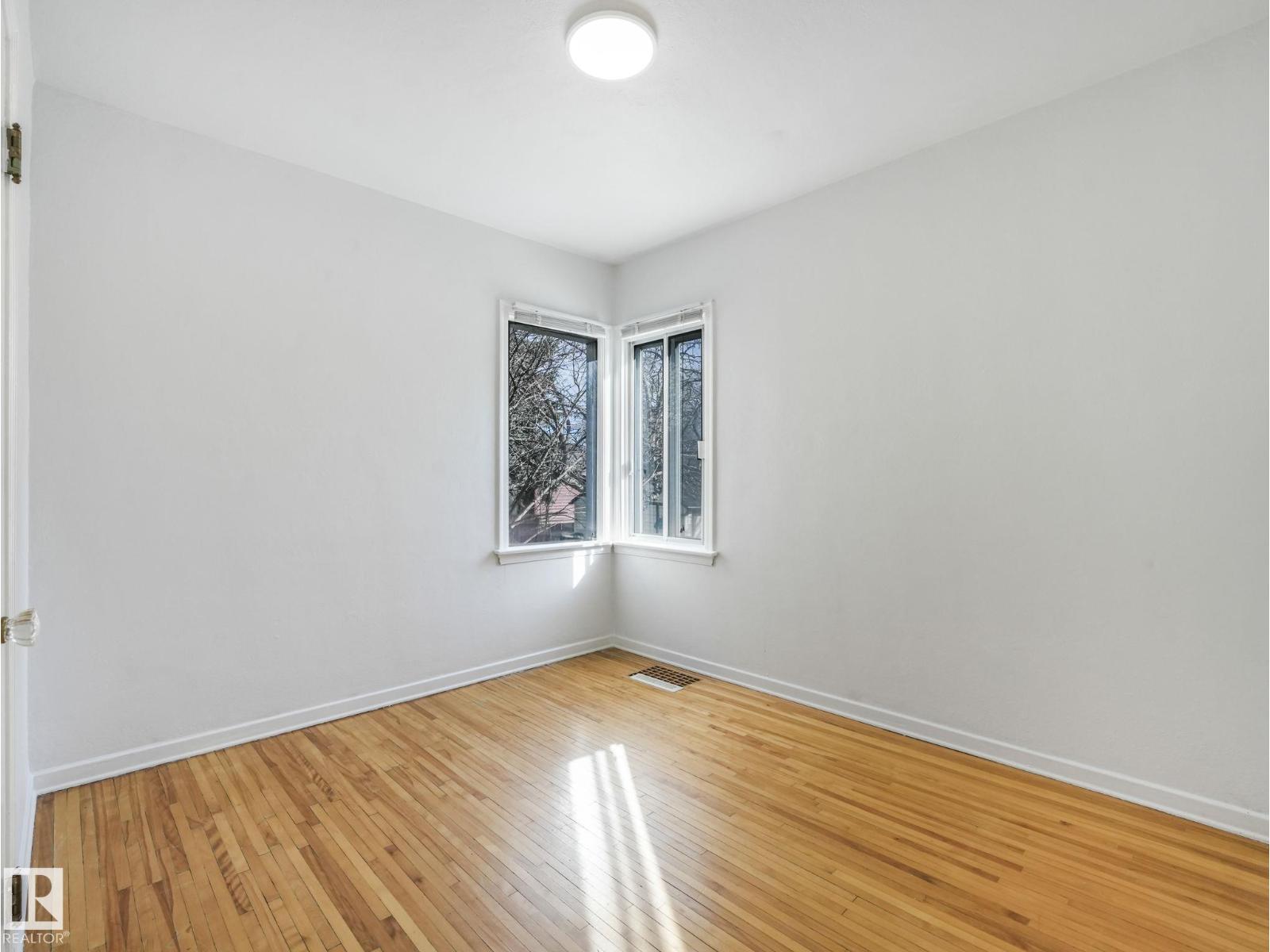 10645 62 AV NW, Edmonton