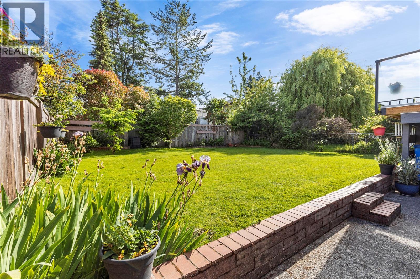  2065 Goldsmith Street, Oak Bay