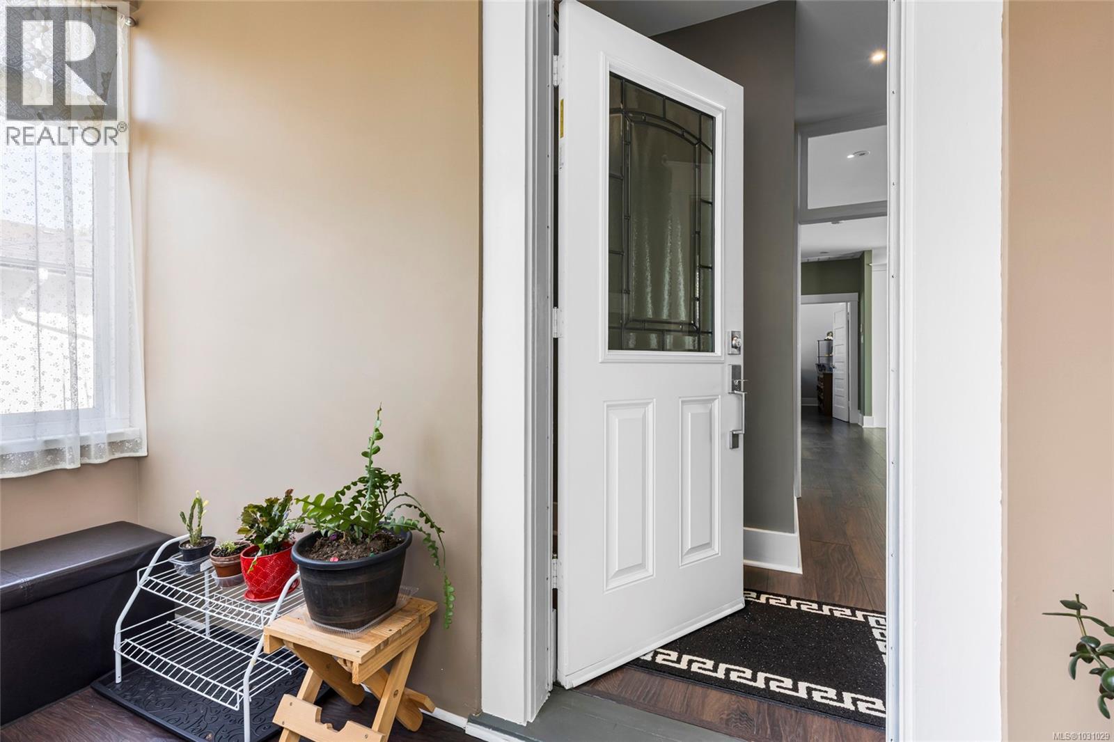  2065 Goldsmith Street, Oak Bay