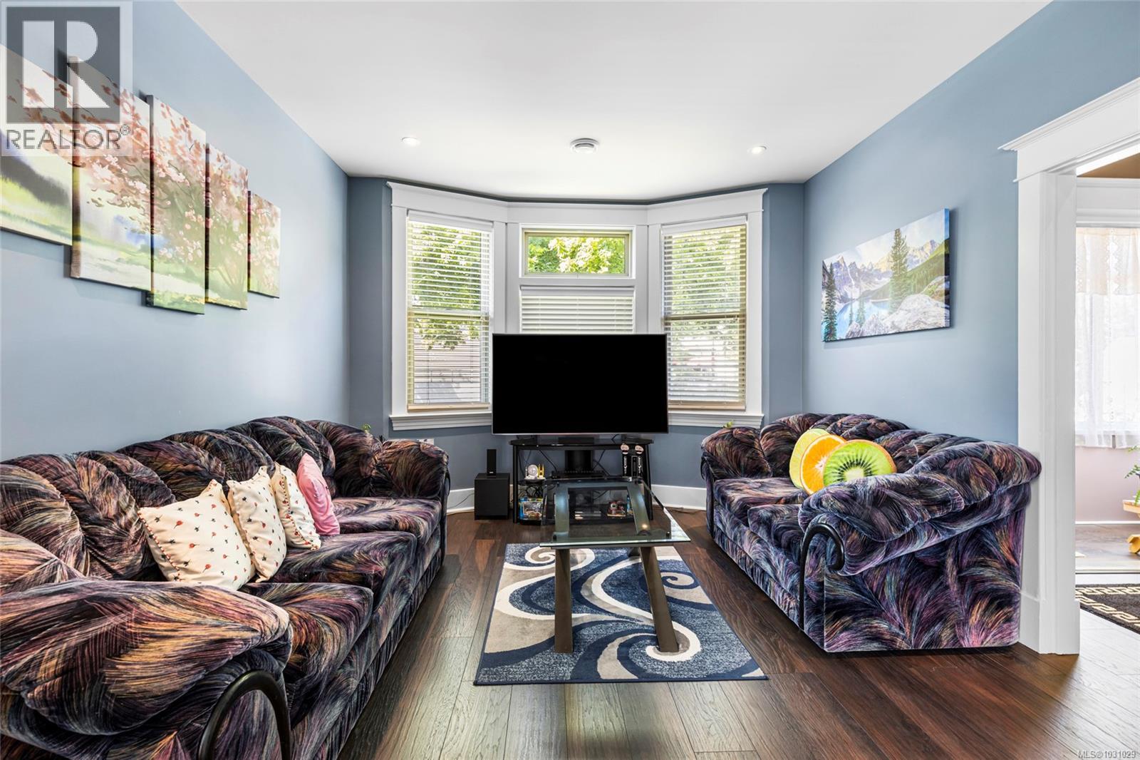  2065 Goldsmith Street, Oak Bay