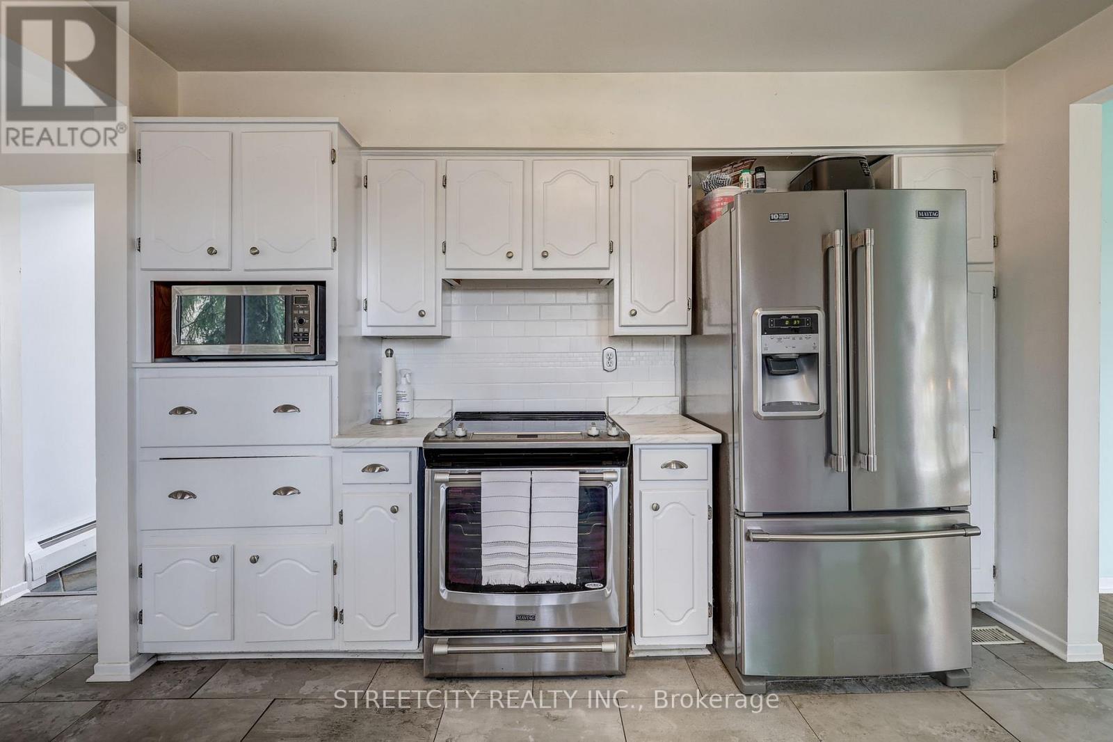 4-bedroom home for sale at 7 THISTLE COURT, Tillsonburg ON · photo 30 of 51