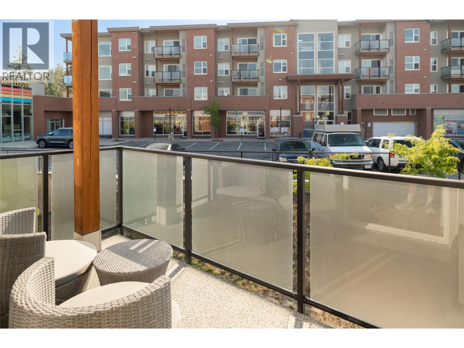 208 985 ACADEMY Way, Kelowna