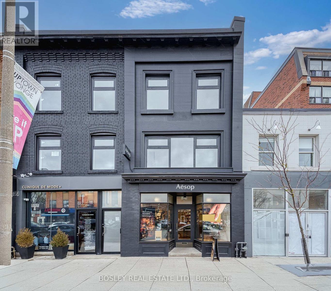 Listing photo of 202 - 2579 YONGE STREET