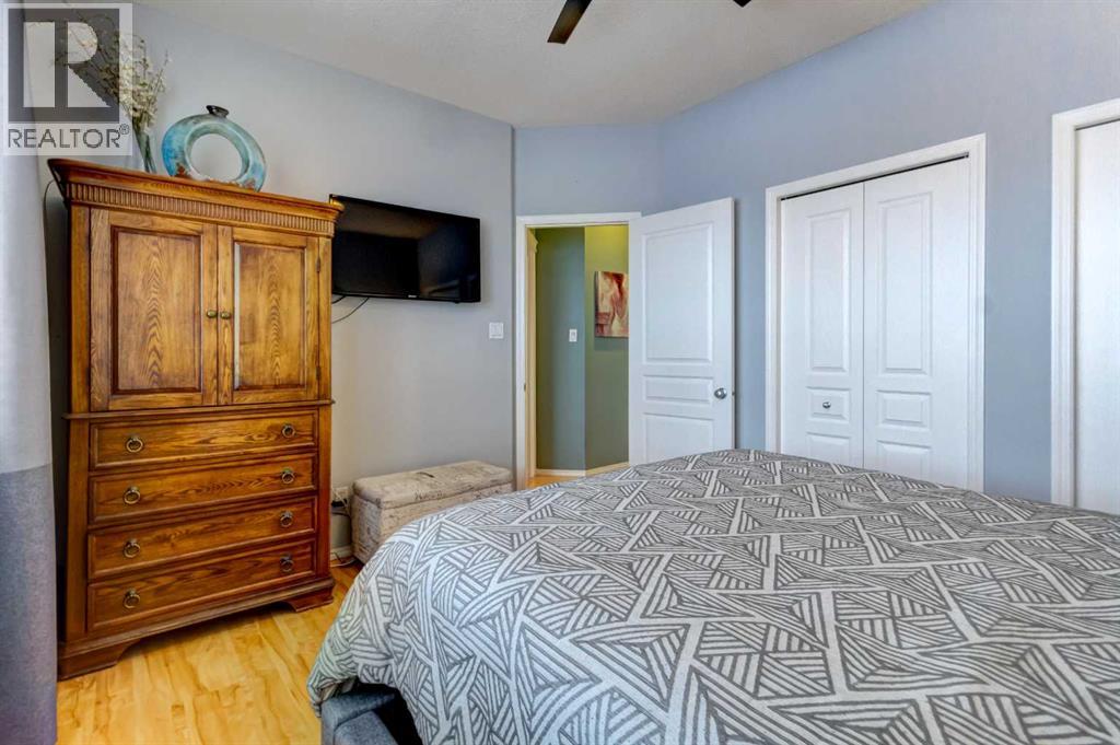 Single Family House Bi-level for Sale in  Elgin Drive SE McKenzie Towne Calgary 