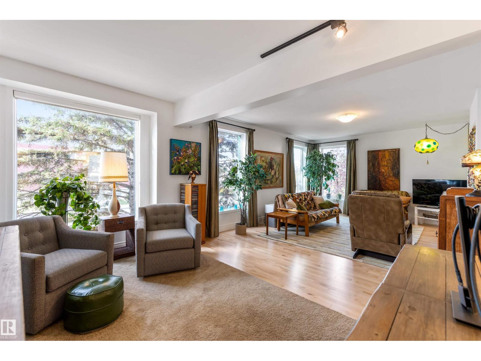 #205 9131 99 ST NW, Edmonton