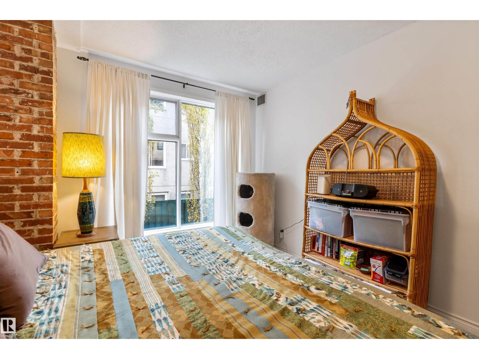 #205 9131 99 ST NW, Edmonton