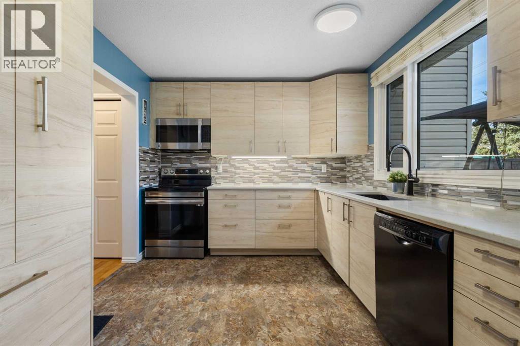 16 Midridge Gardens SE Photo 11 - Calgary Real Estate