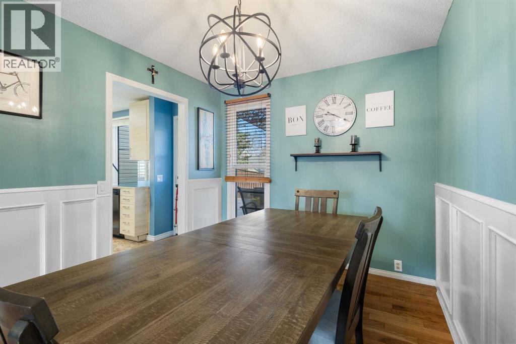 16 Midridge Gardens SE Photo 10 - Calgary Real Estate