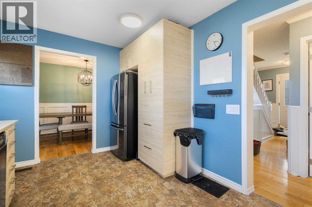 16 Midridge Gardens SE Photo 14 - Calgary Real Estate