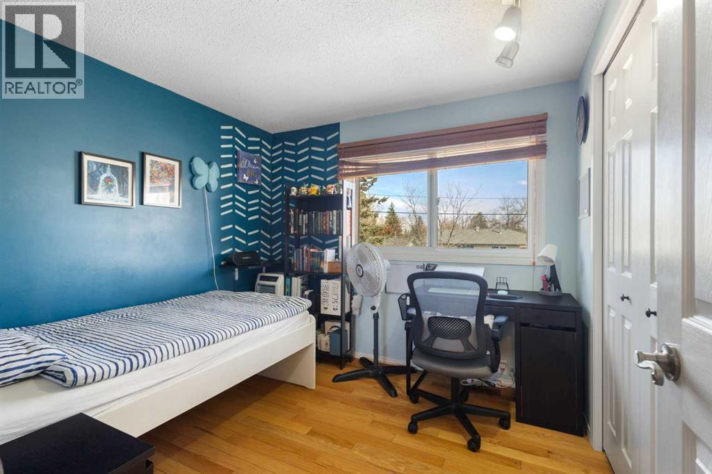 16 Midridge Gardens SE Photo 22 - Calgary Real Estate