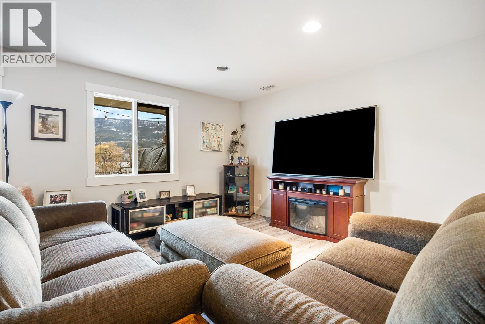 15085 Sheldon Road, Lake Country