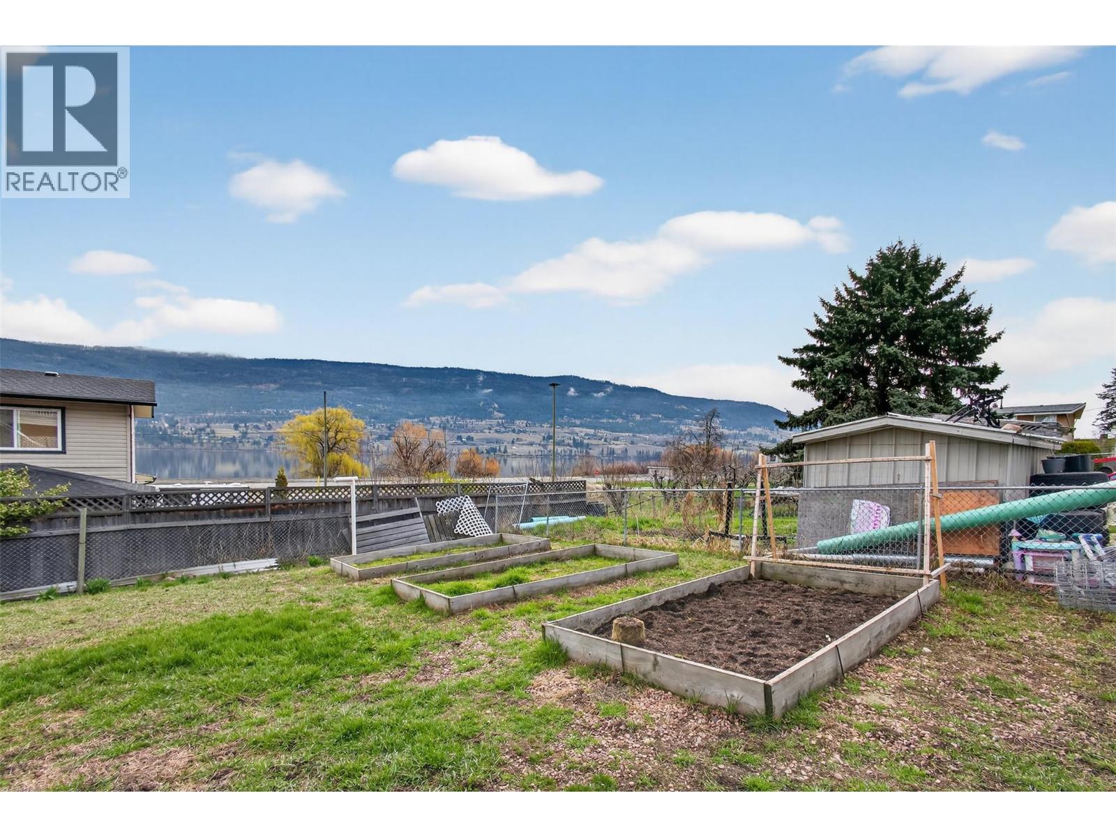 15085 Sheldon Road, Lake Country