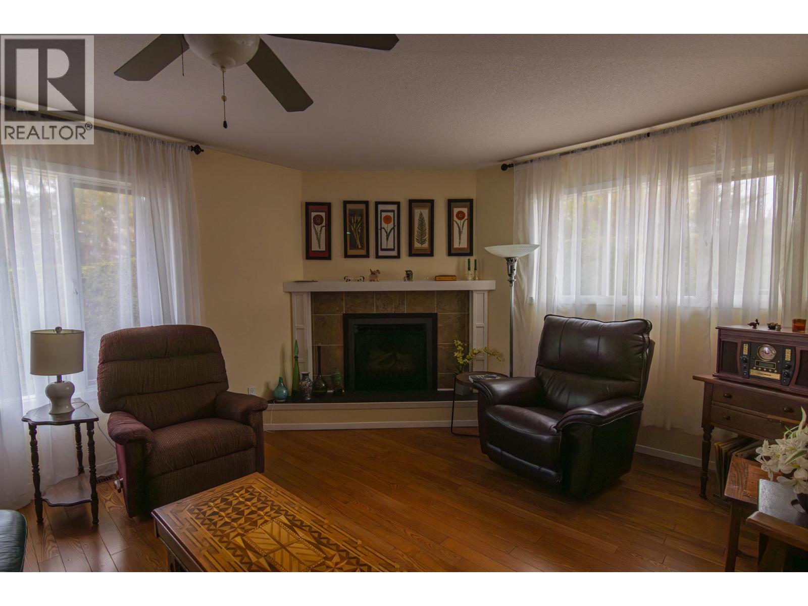 2455 5TH Avenue NE - 4