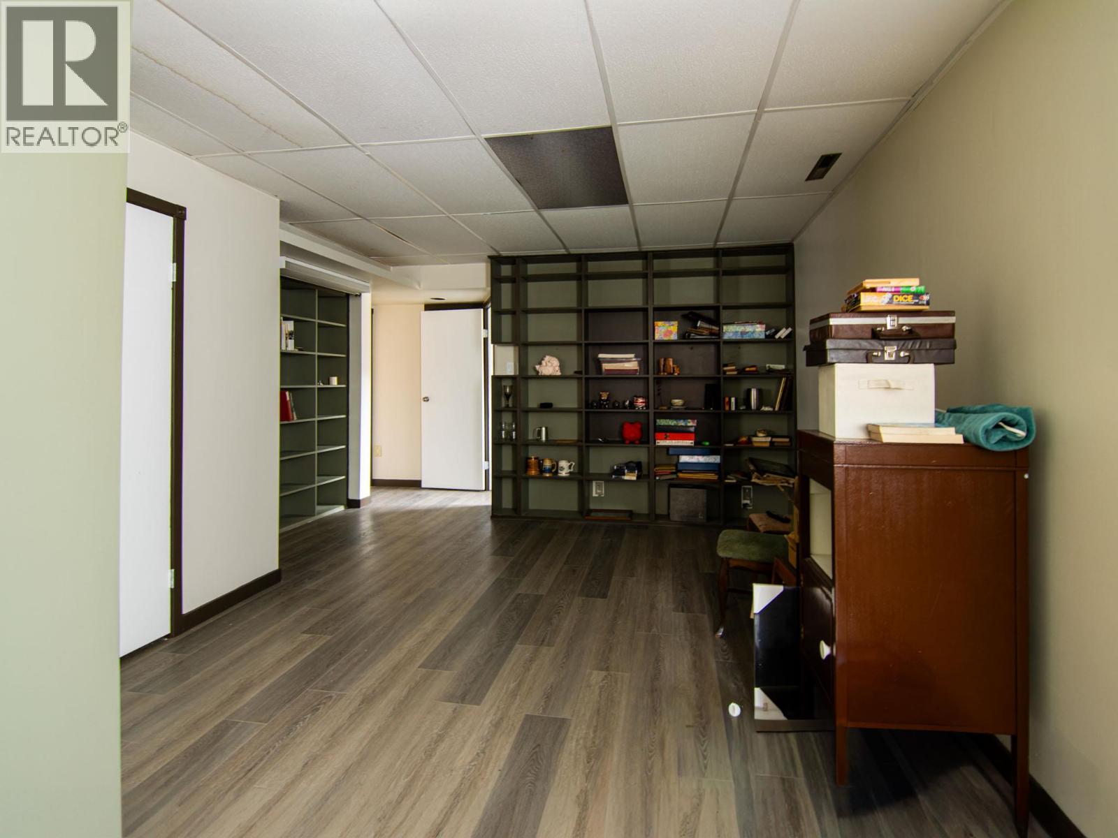 2455 5TH AVENUE NE - 30