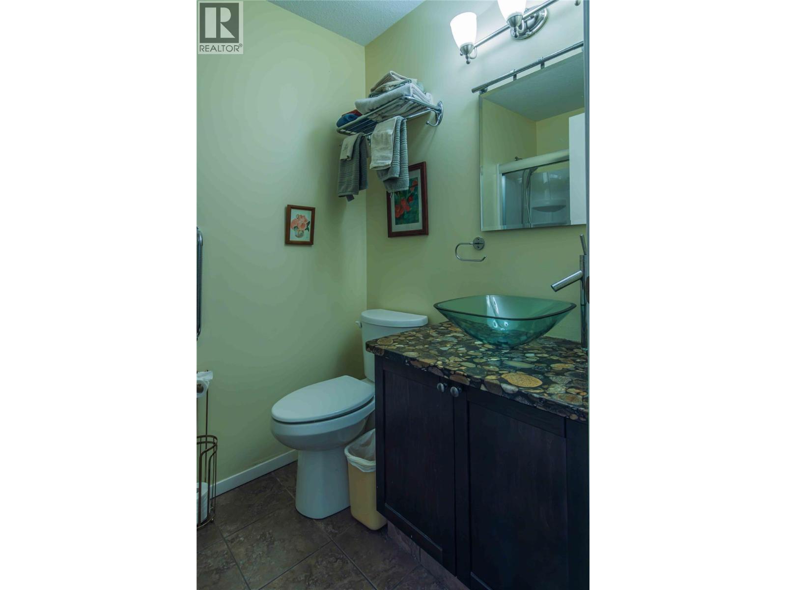 2455 5TH AVENUE NE - 13