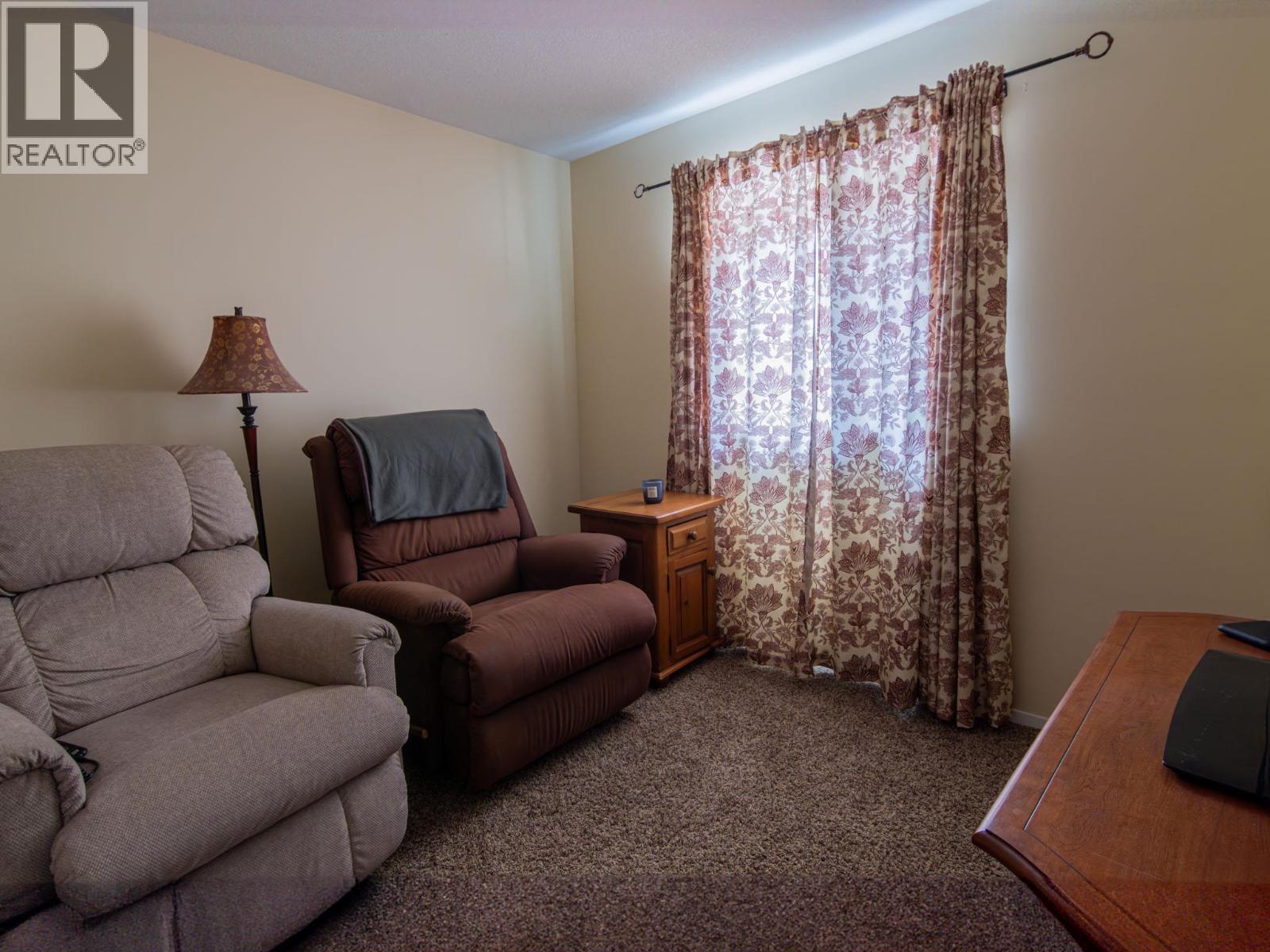 2455 5TH AVENUE NE - 16