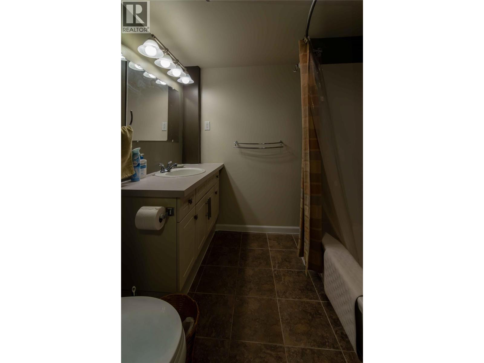 2455 5TH Avenue NE - 35