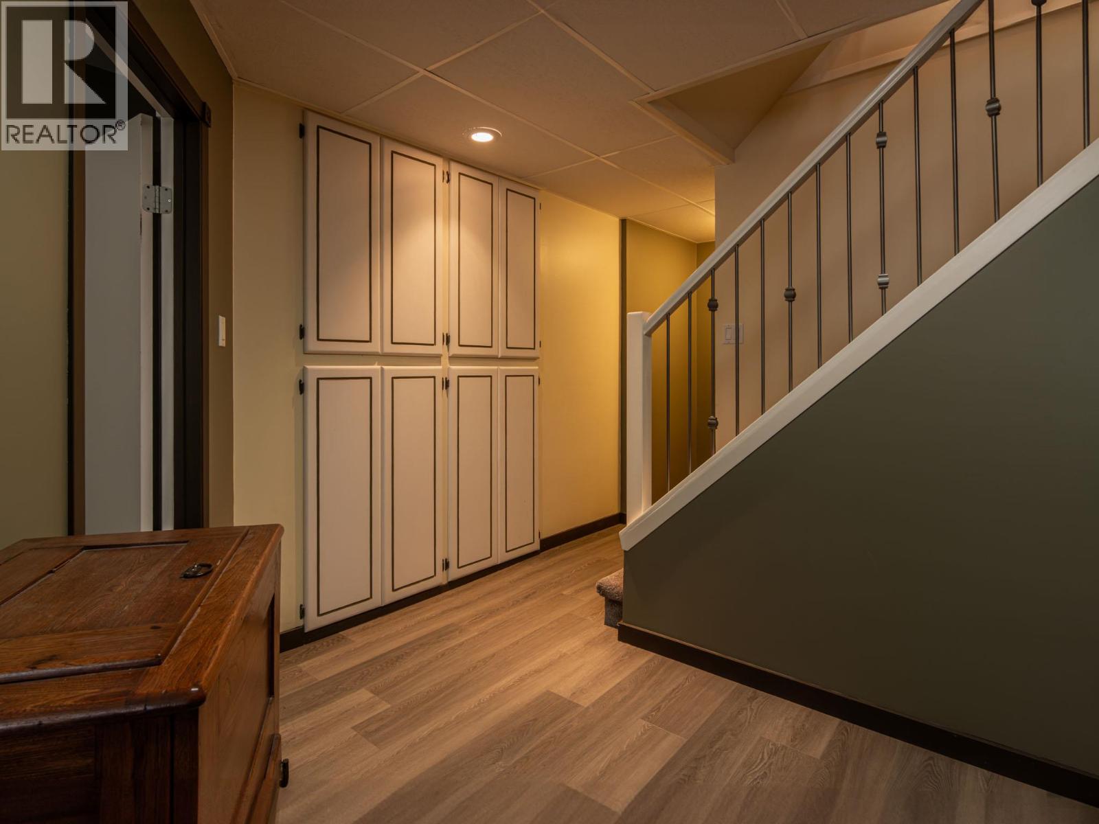 2455 5TH AVENUE NE - 40