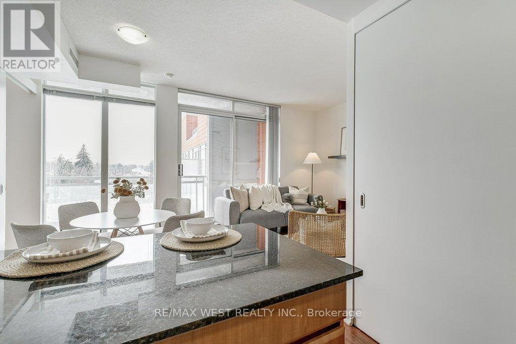 #501 30 CANTERBURY PLACE - 9