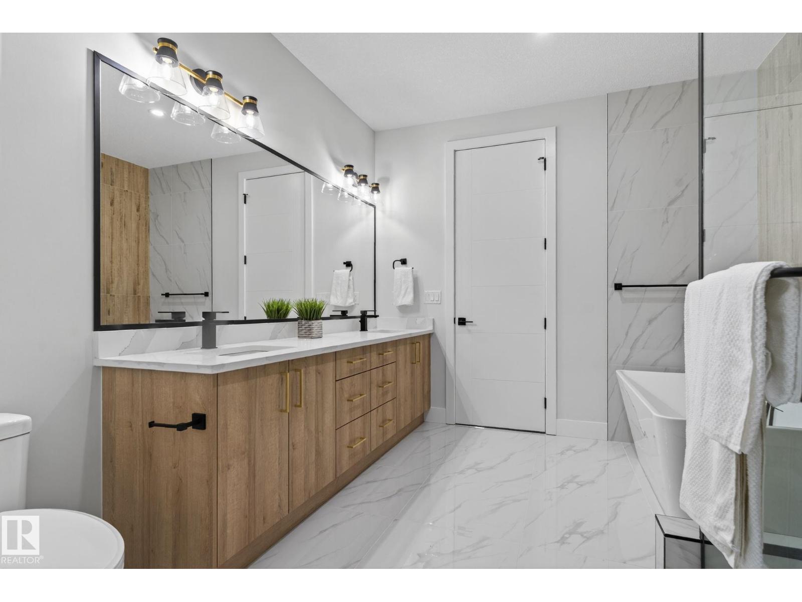 15728 9 ST NE - 33