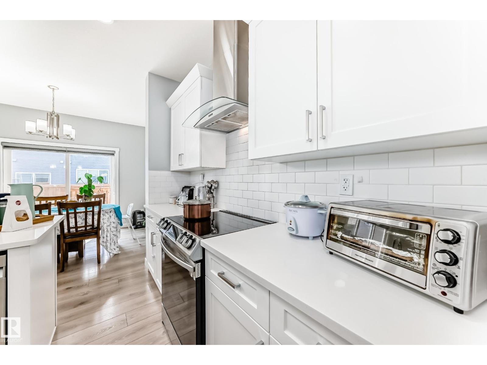 19635 29 AV NW, Edmonton