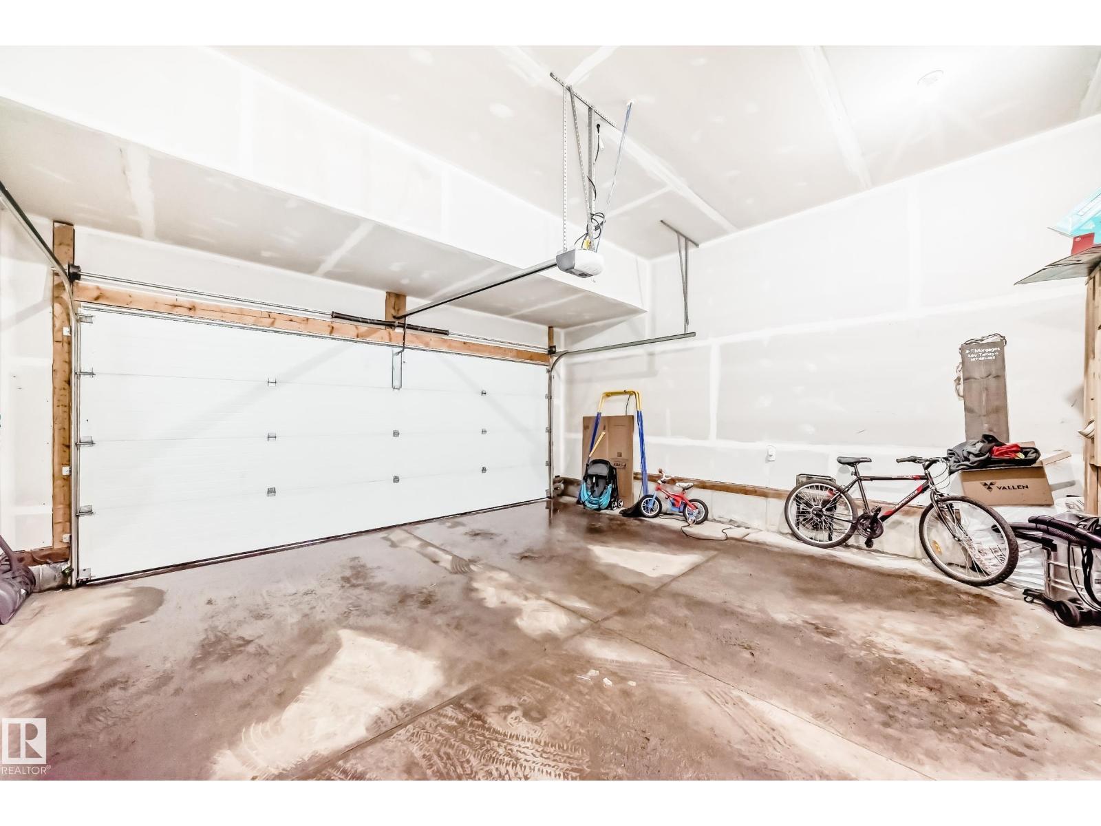 19635 29 AV NW, Edmonton