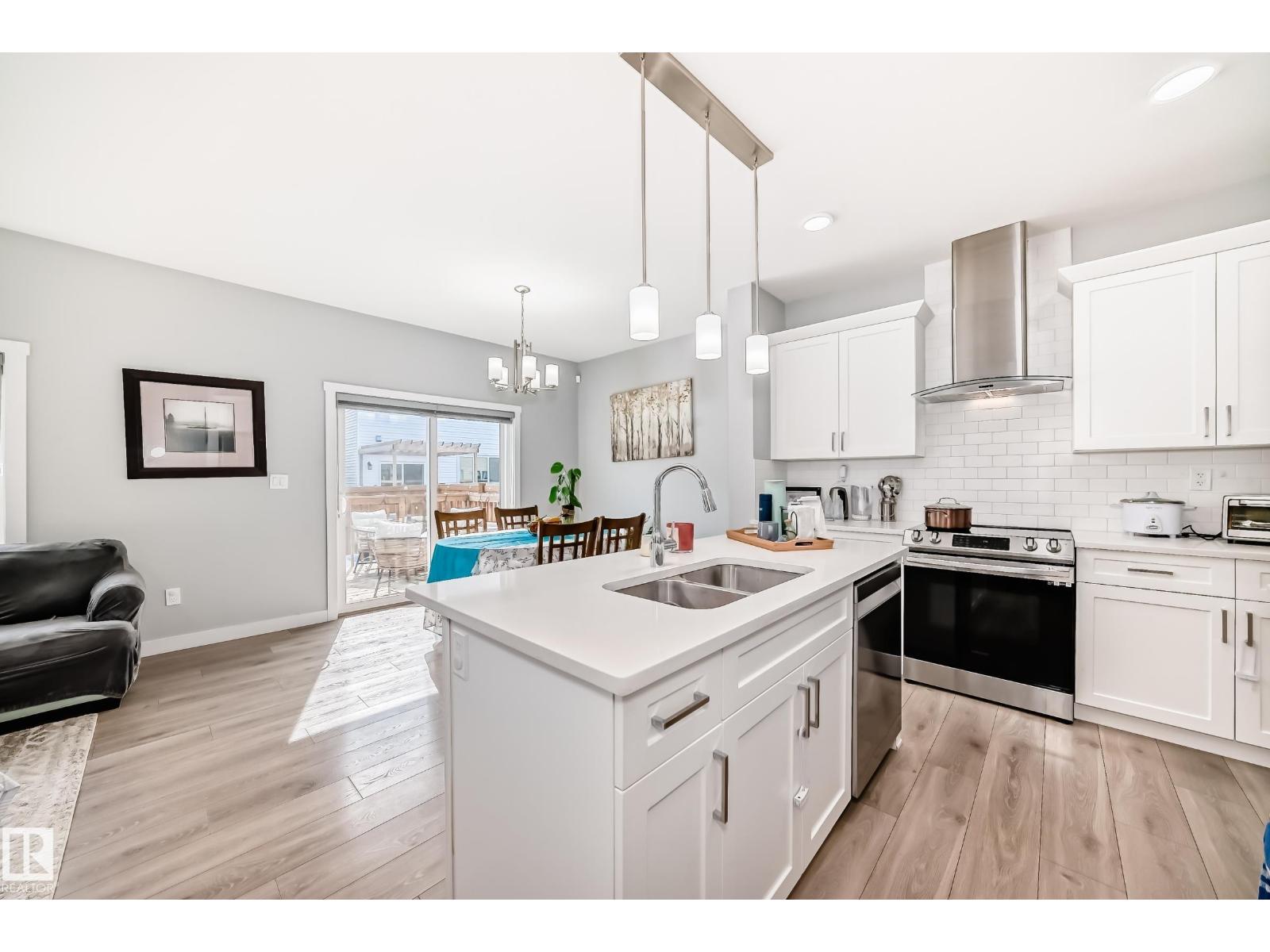 19635 29 AV NW, Edmonton