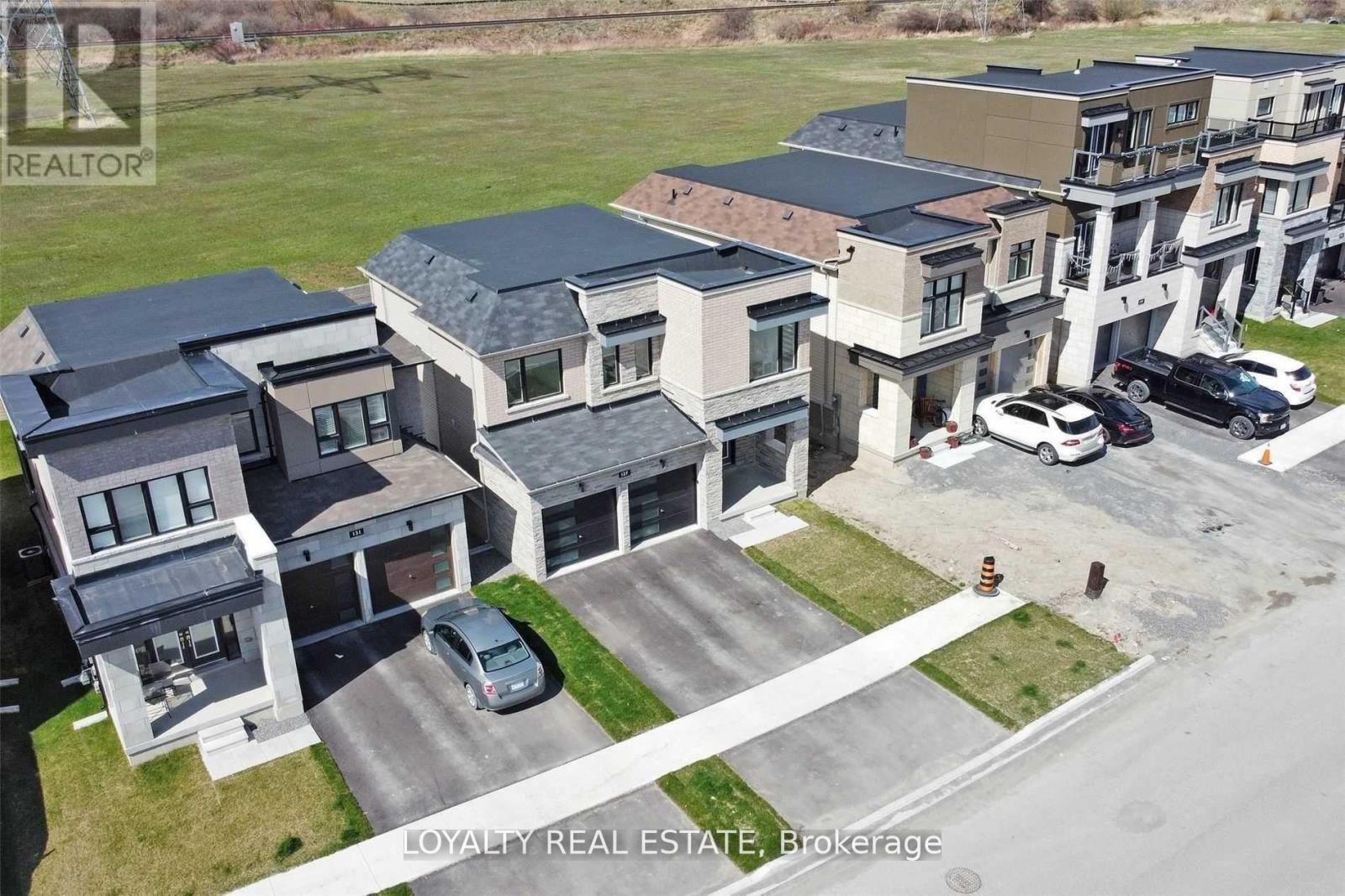127 YACHT DRIVE - 2