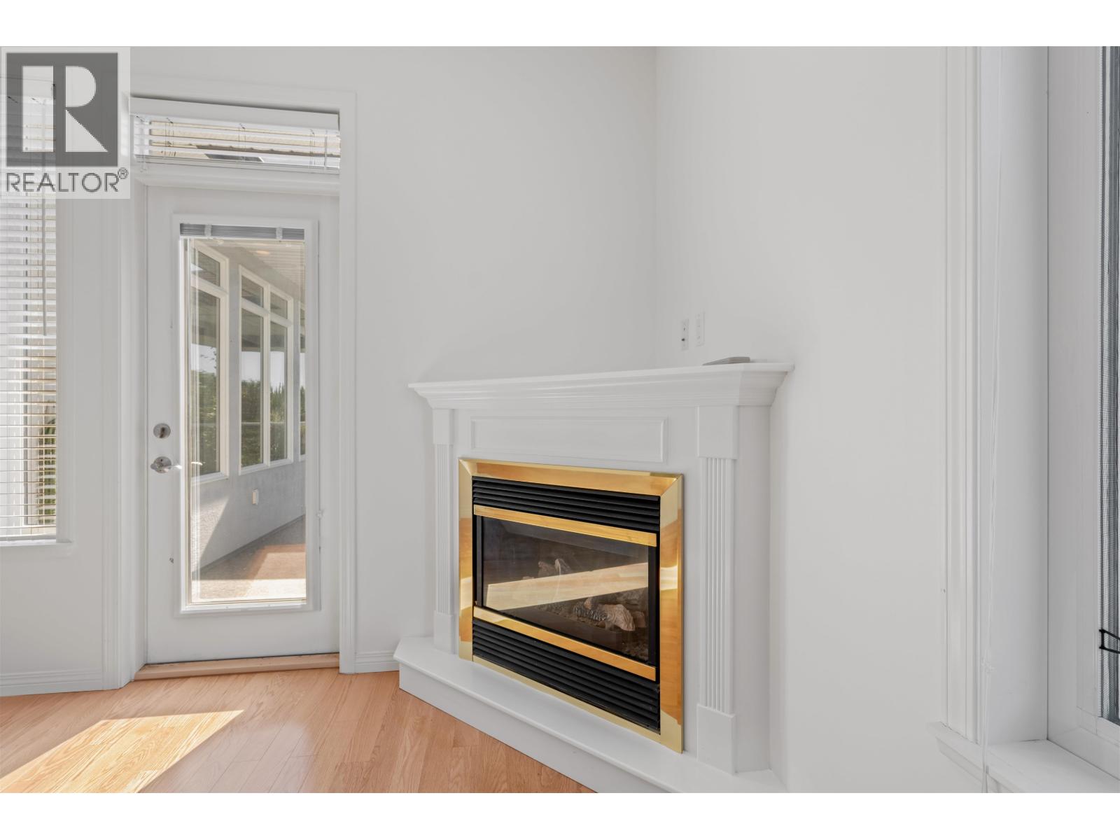 2329 MCTAVISH ROAD - 21