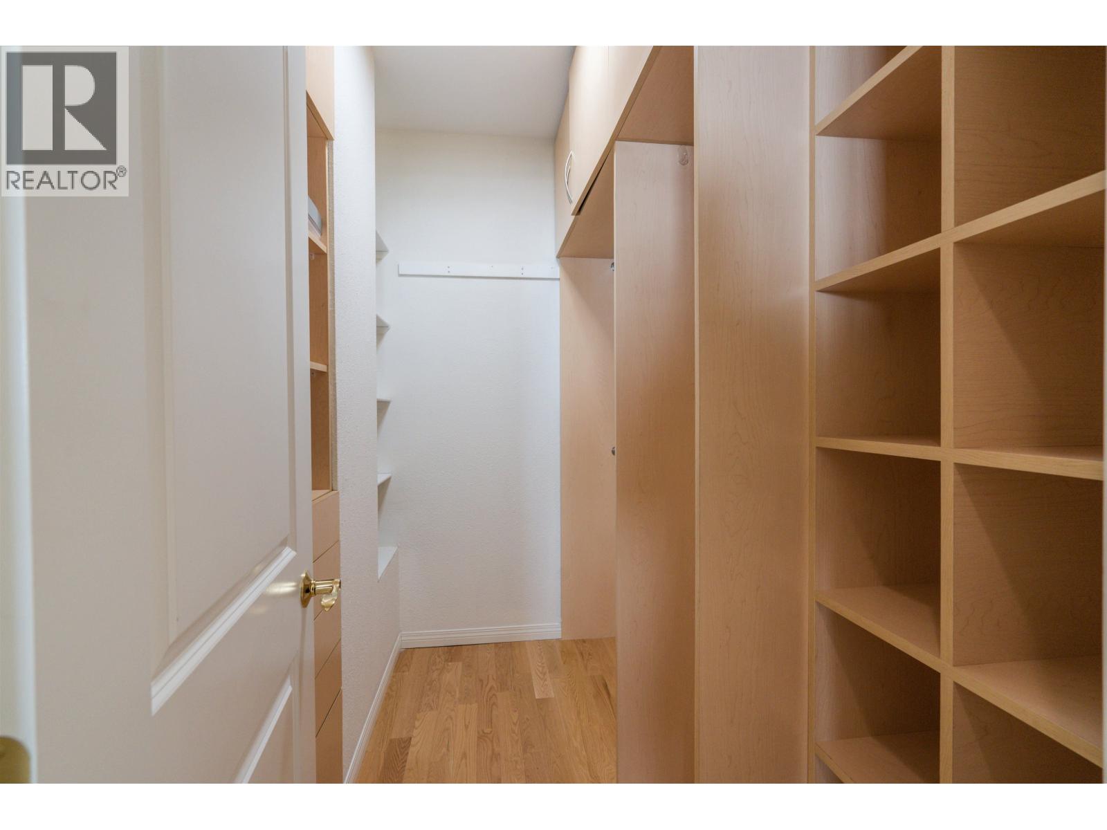 2329 MCTAVISH ROAD - 25