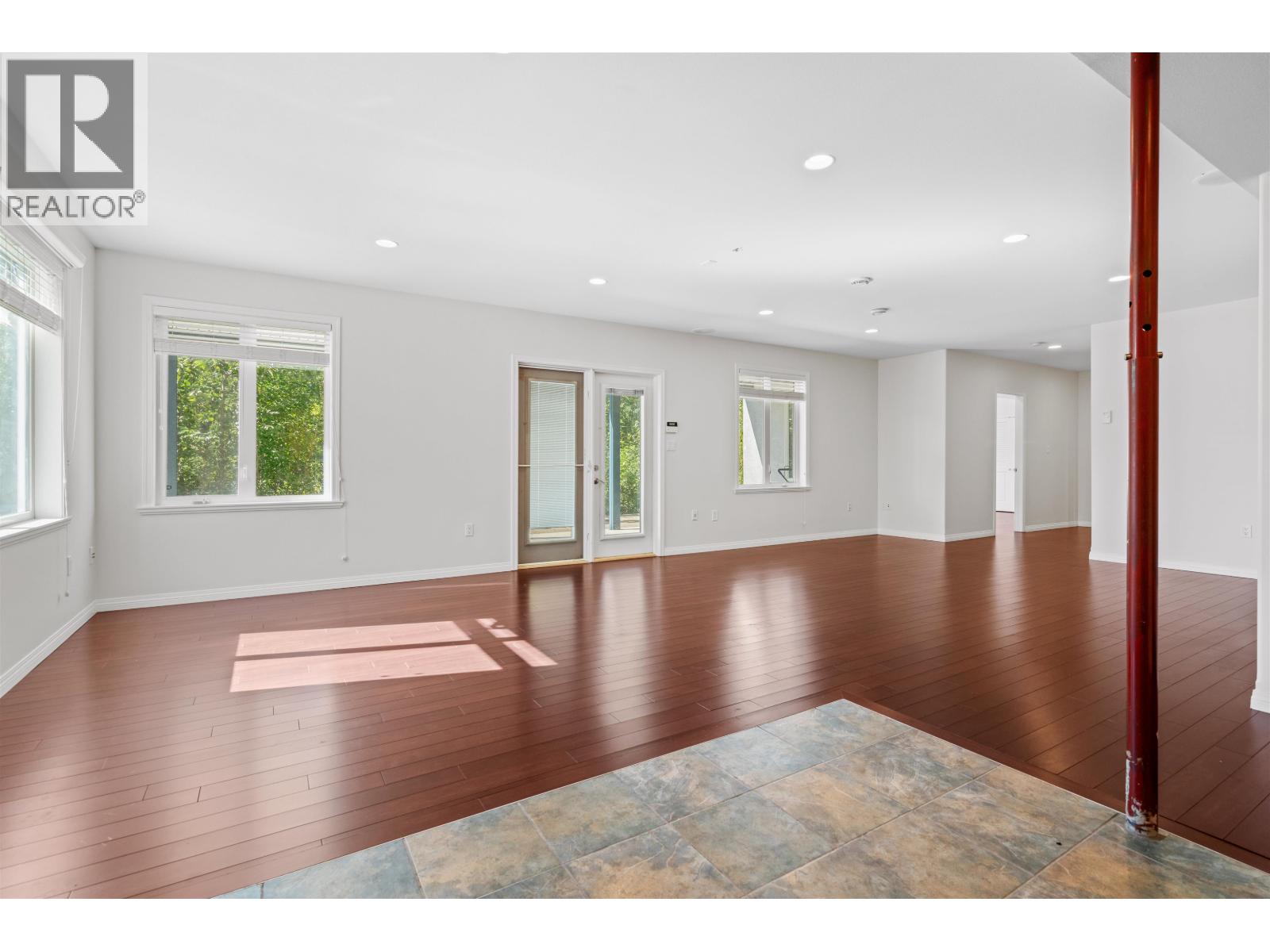 2329 MCTAVISH ROAD - 29