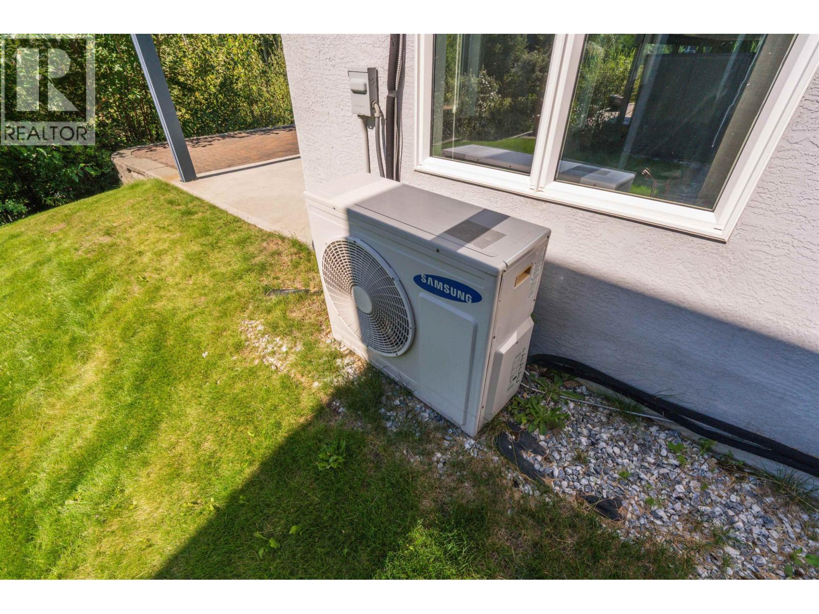 2329 MCTAVISH ROAD - 8