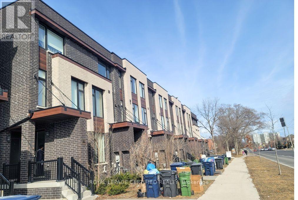 ROOM 1 - 1762A LAWRENCE AVENUE W