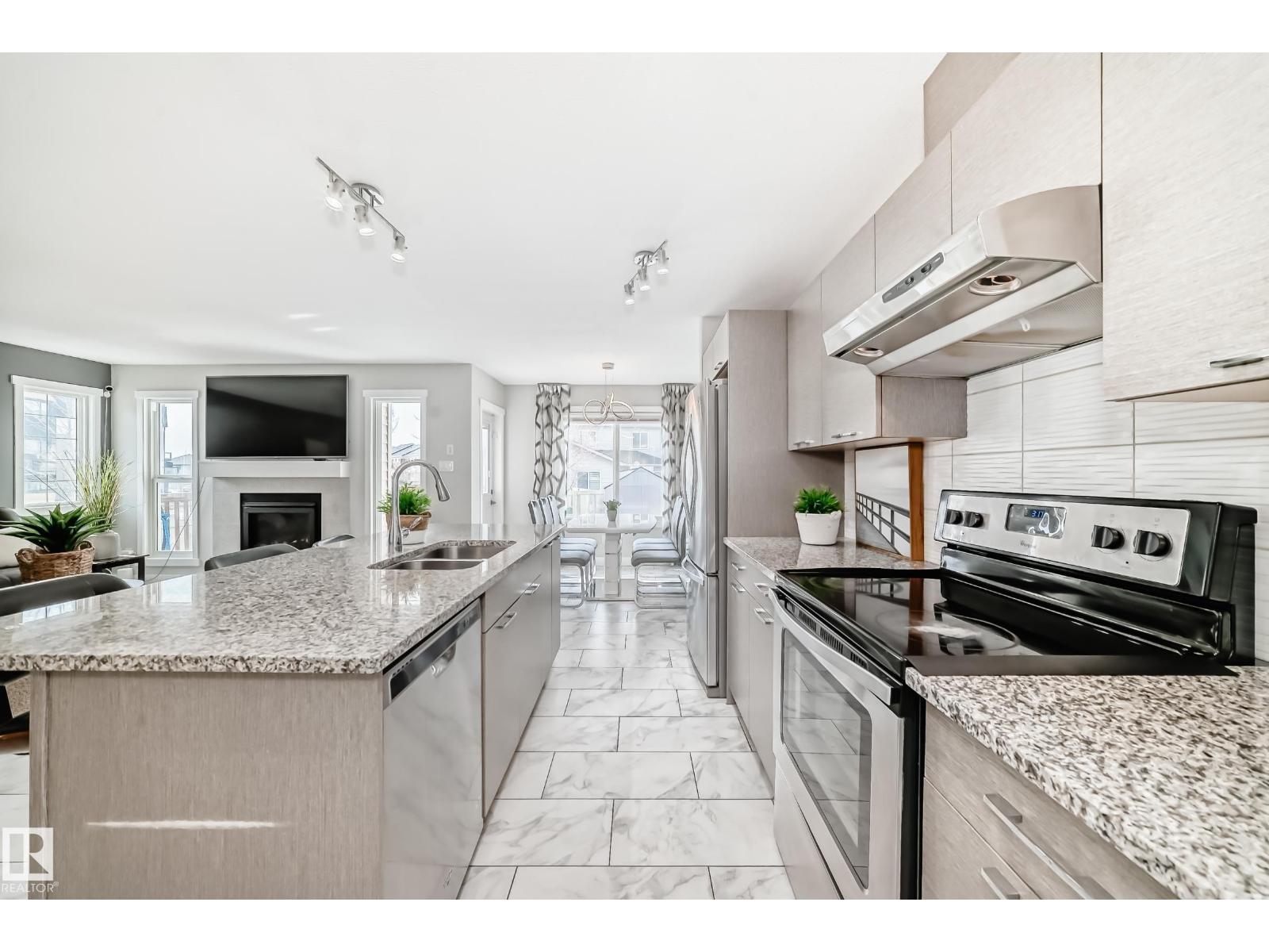 4404 6 ST NW, Edmonton