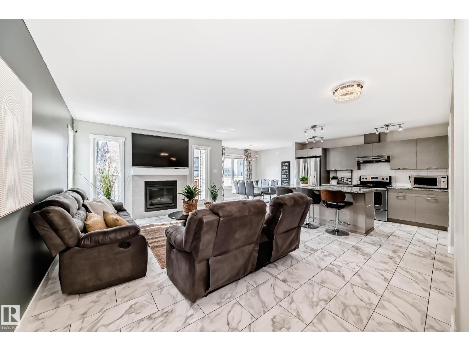 4404 6 ST NW, Edmonton