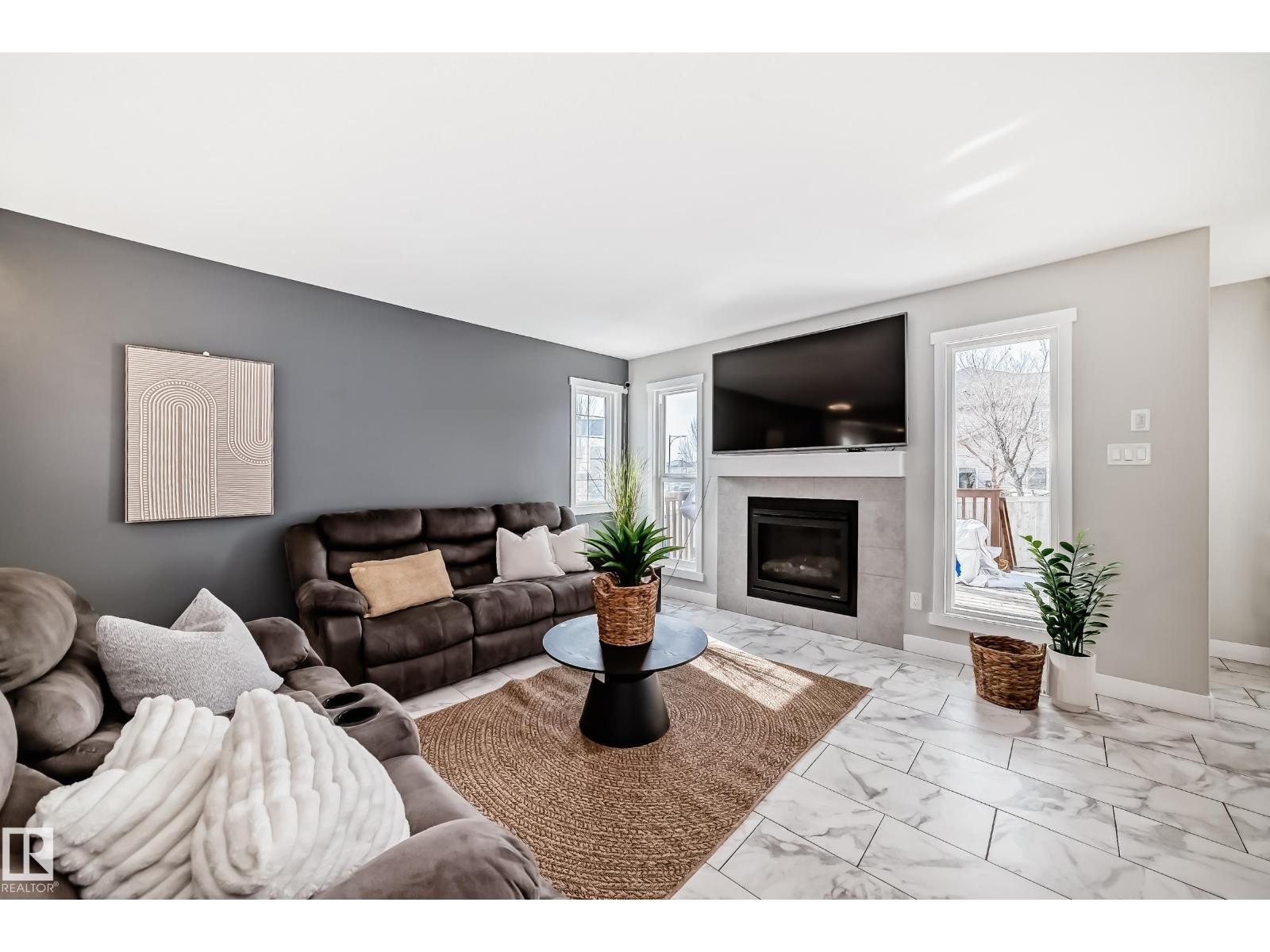 4404 6 ST NW, Edmonton