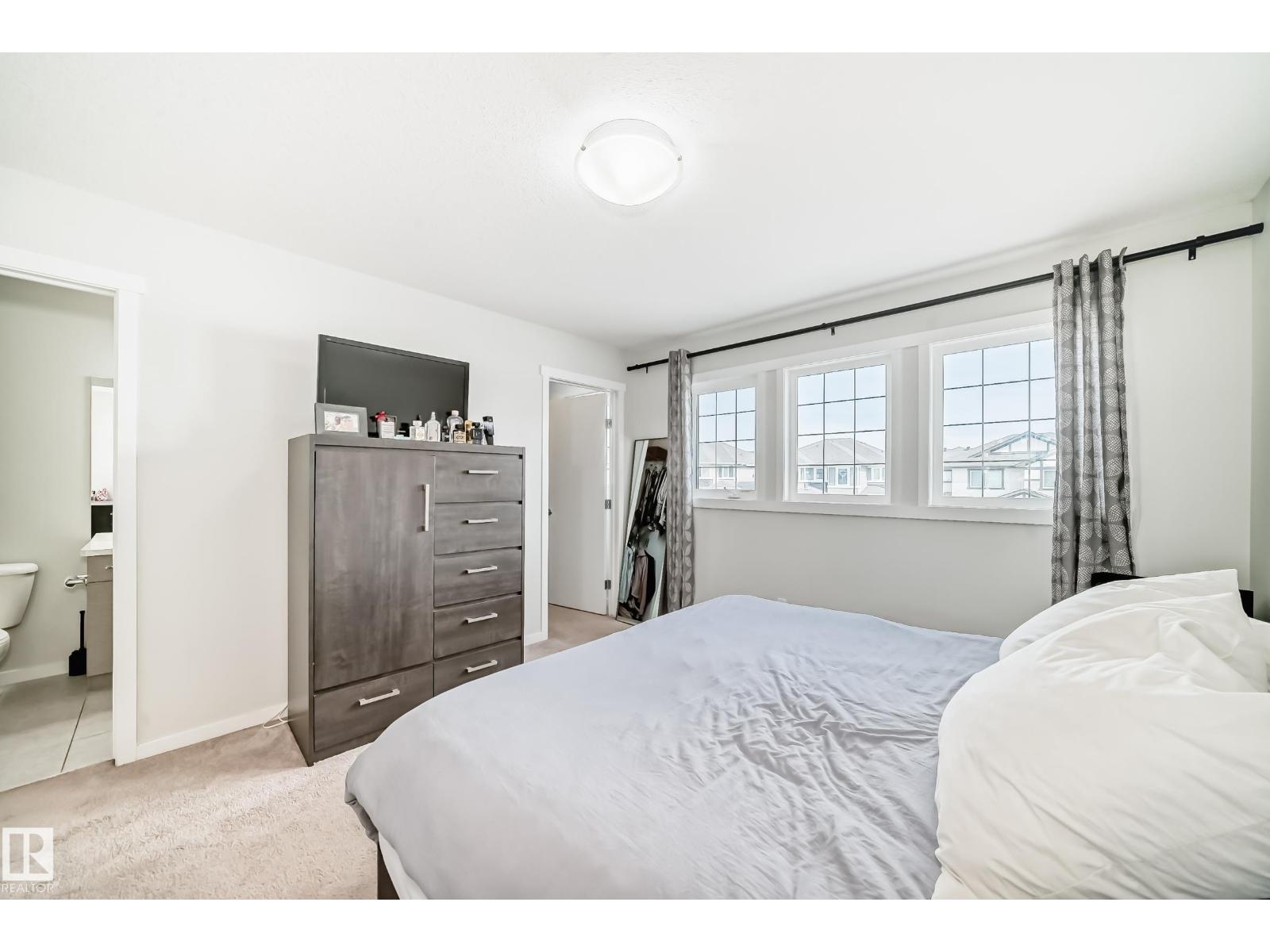 4404 6 ST NW, Edmonton