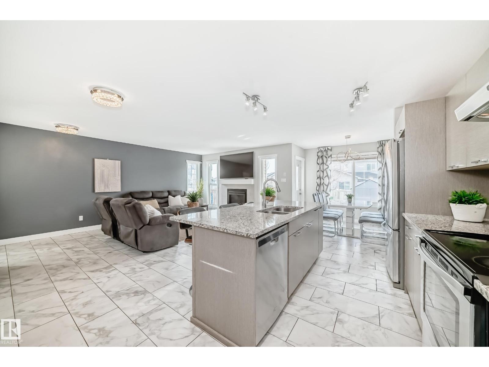 4404 6 ST NW, Edmonton