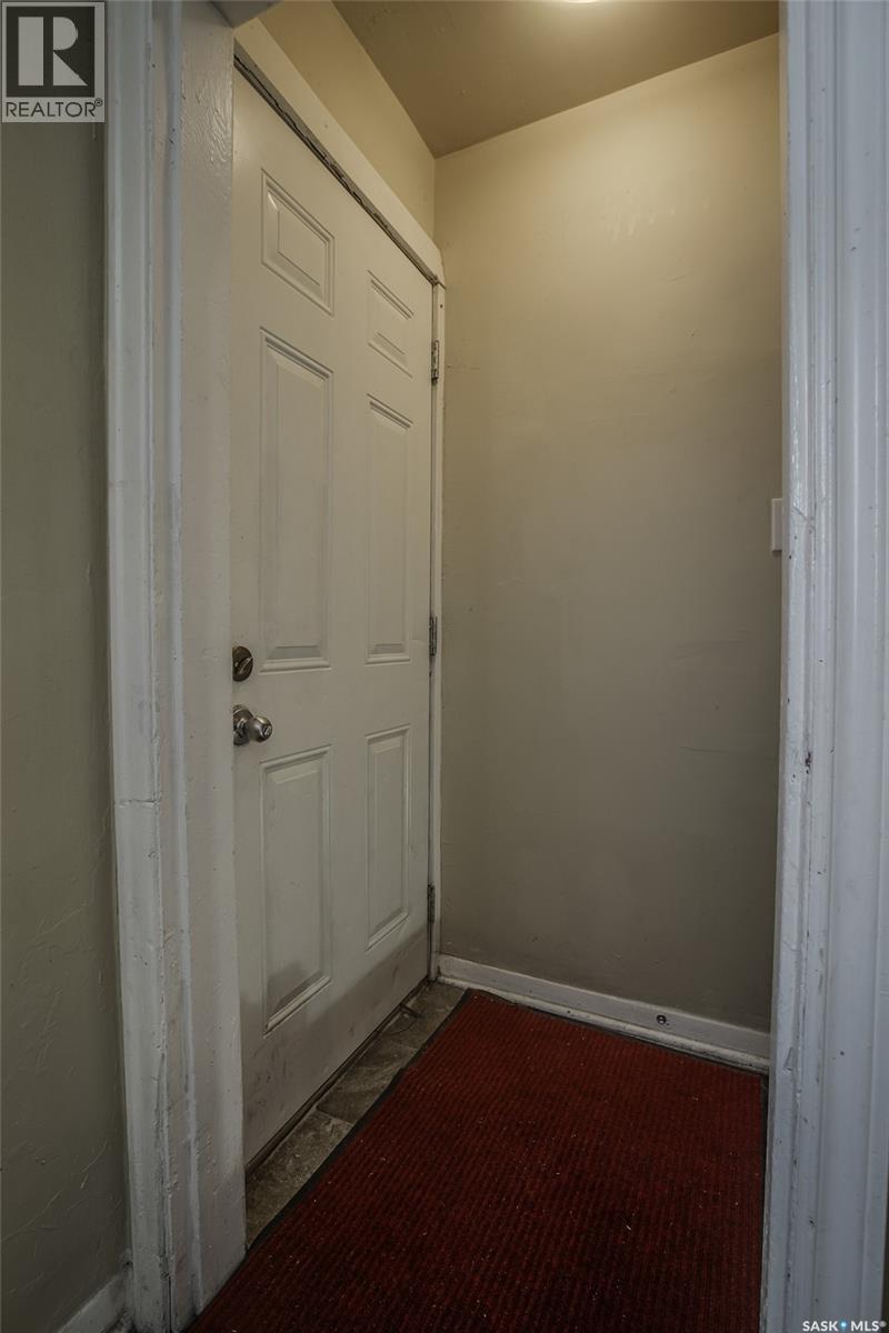 327 Q AVENUE S - 11