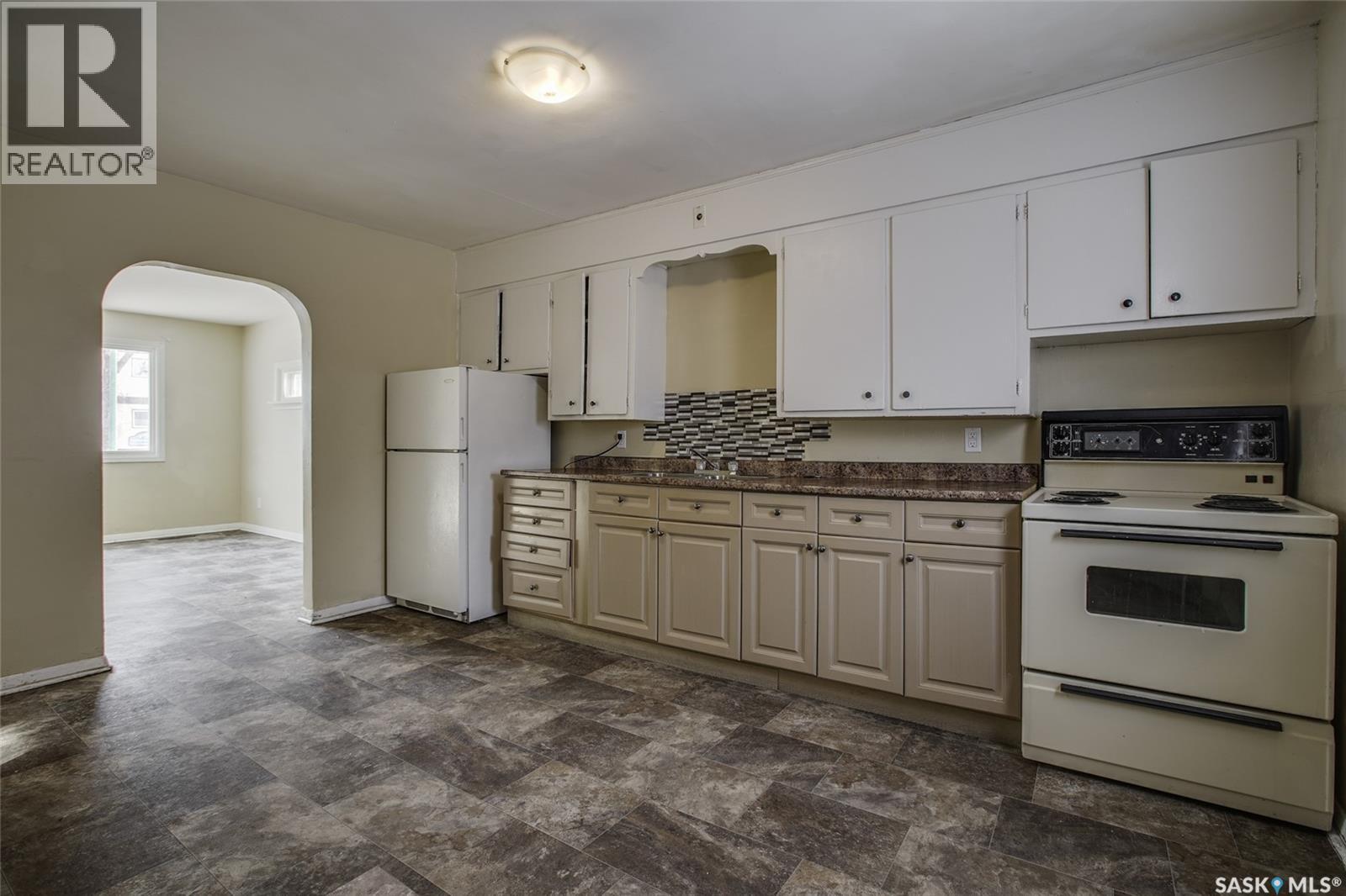 327 Q AVENUE S - 4