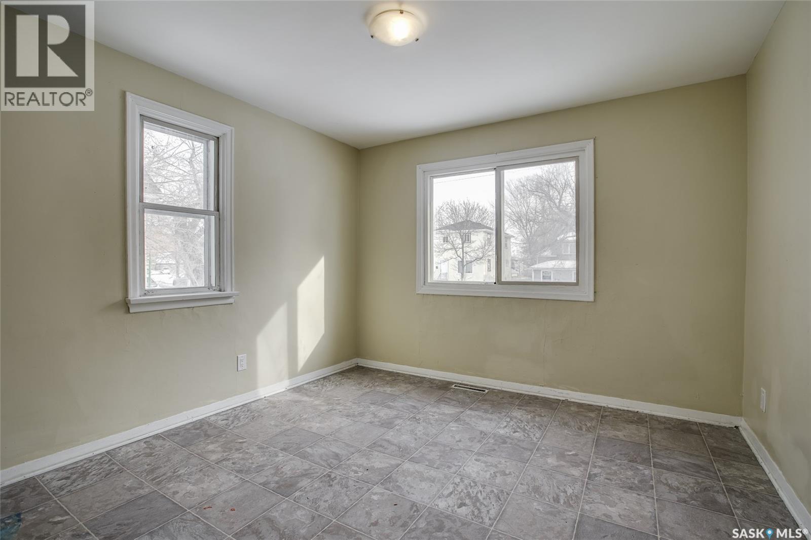 327 Q AVENUE S - 6