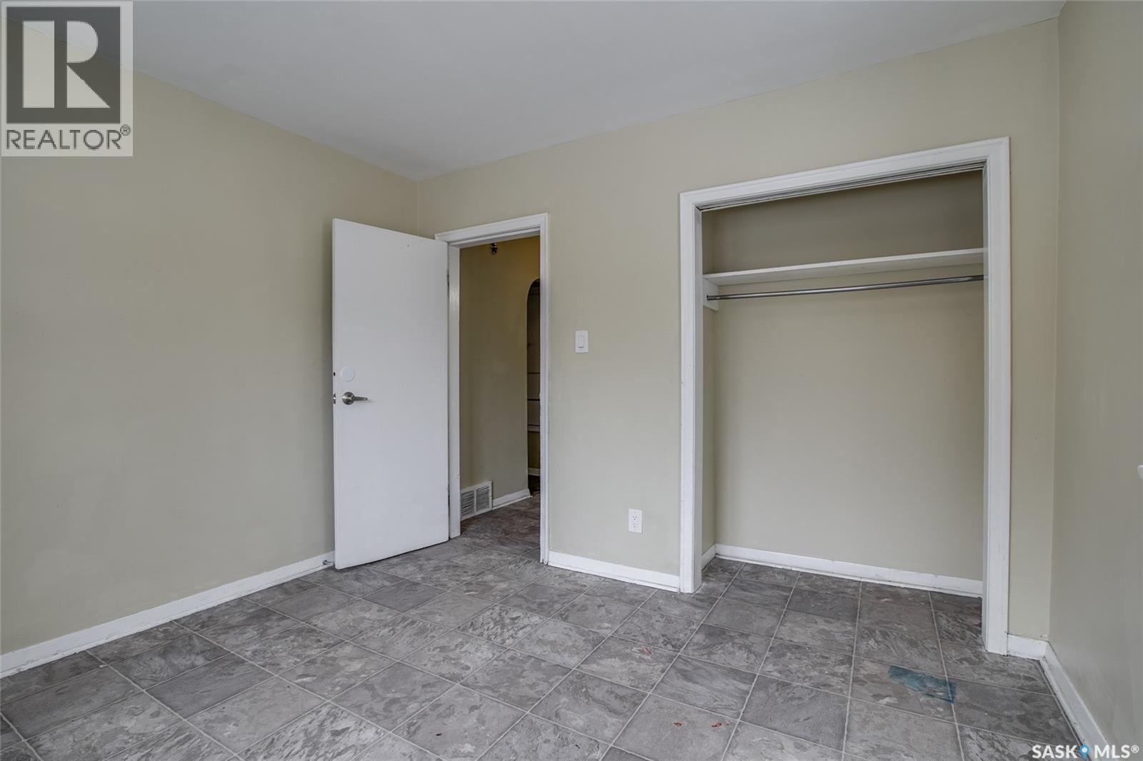 327 Q AVENUE S - 7