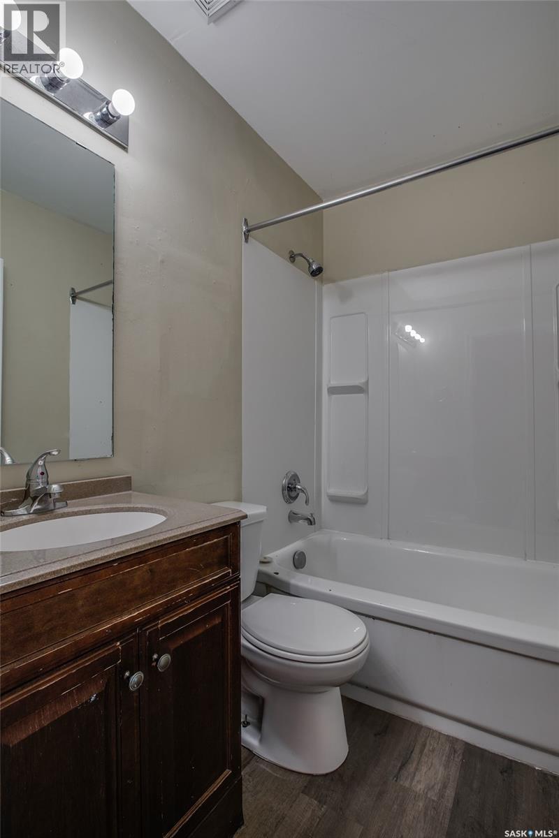 327 Q AVENUE S - 8