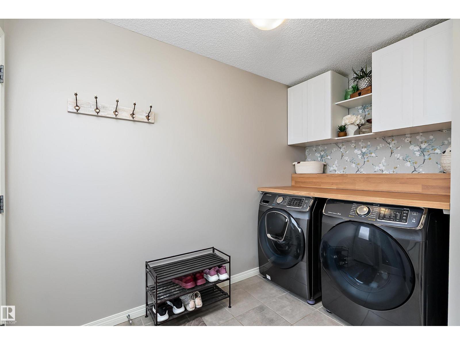 8324 23 AV SW, Edmonton