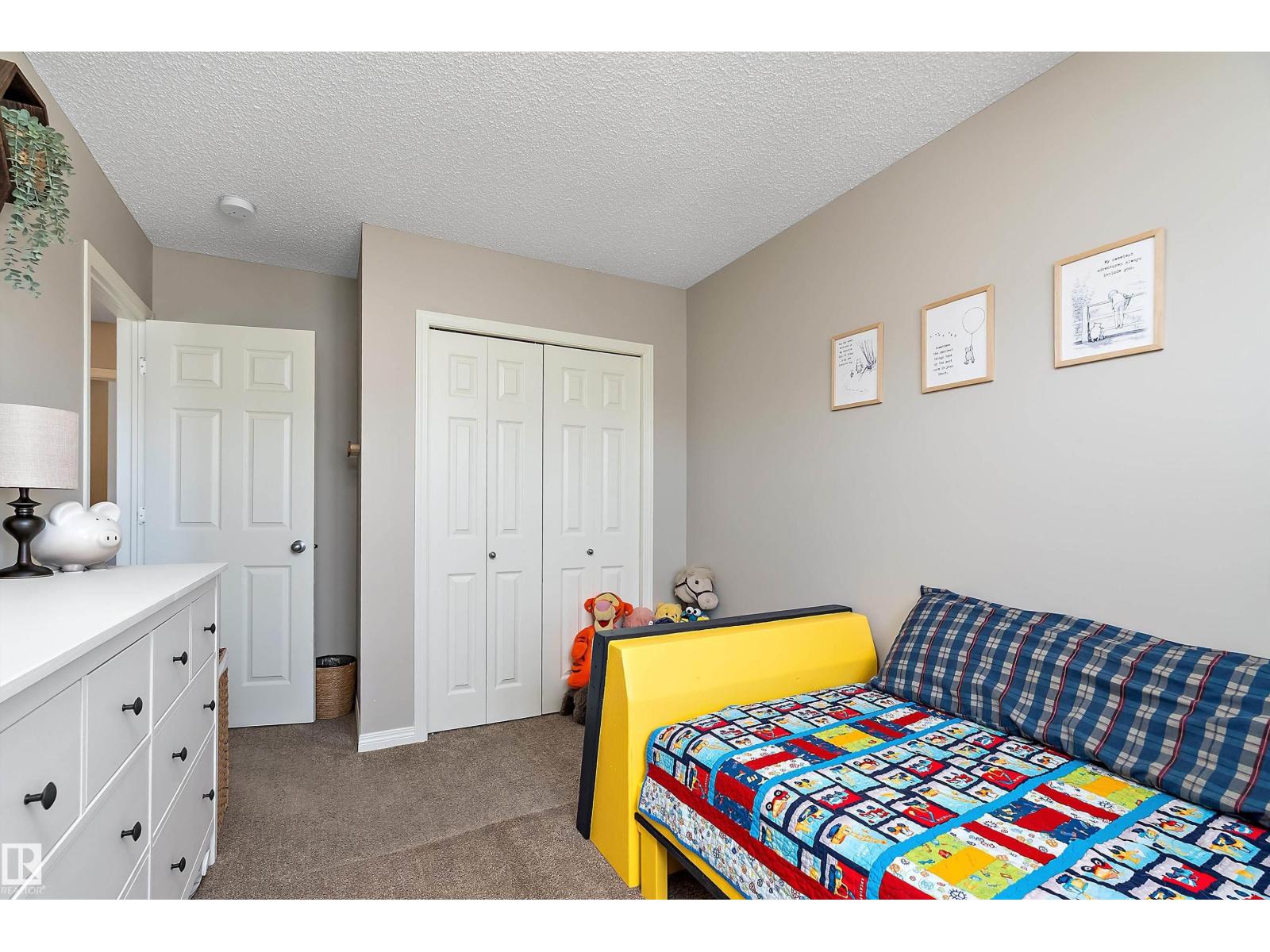 8324 23 AV SW, Edmonton